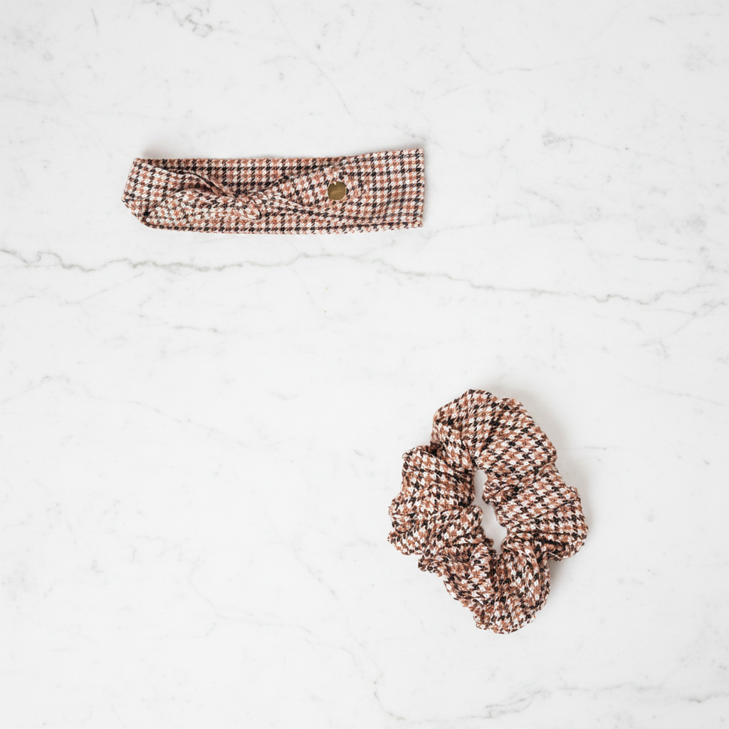 PACK DUO INTEMPOREL — Foulard chien & Scrunchie pied-de-poule